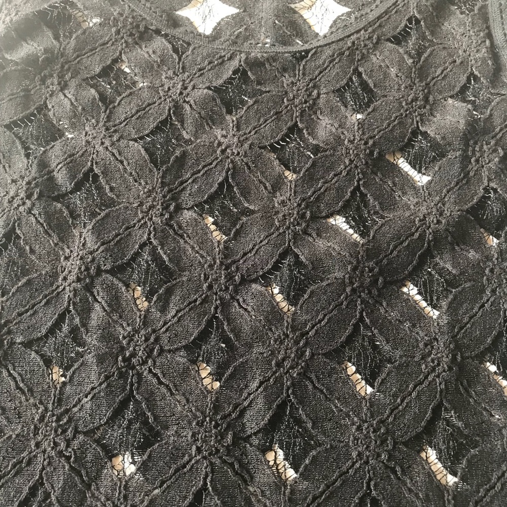 LOFT Lace Shell - Picture 3 of 5